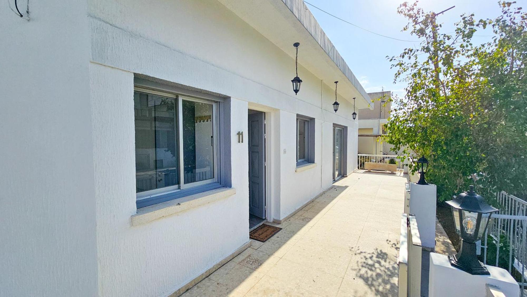 The Lemon Tree Hostel Larnaca Ngoại thất bức ảnh